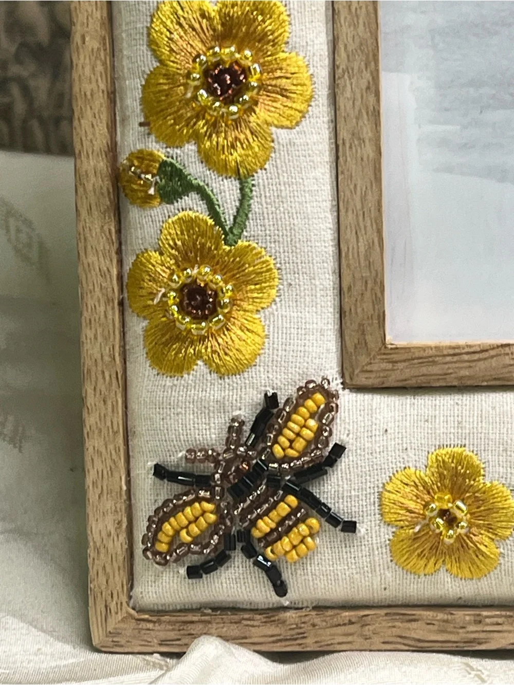 Handcrafted Embroidered Beaded Flower & Bumblebee 4”x6” Photo Picture Frame